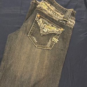 Bell bottom jean